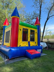 663C7DD5 12D3 4FD1 9B9E 389CB50A8BD6 1746635135 13x13 Multicolor Bounce House